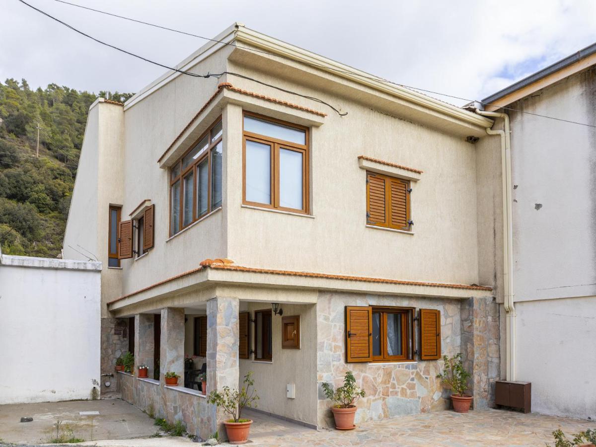 Troodos Riverside Cottage Kato Amiandos Dış mekan fotoğraf